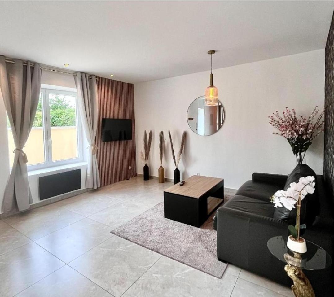 Maison Spacieux Et Moderne Feyzin Eksteriør bilde